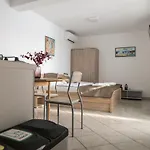 Bubi Apartment *
